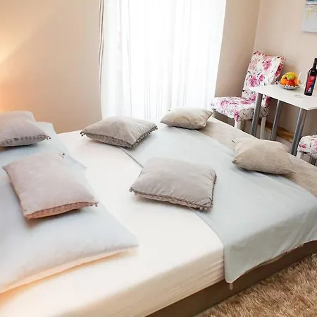 Old Town 2 Apartment
